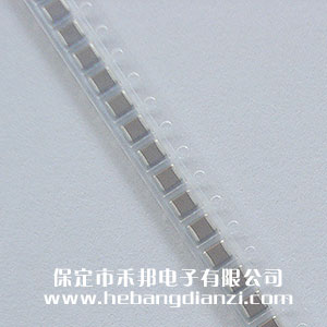 �NƬ���1uF���b1210 50V